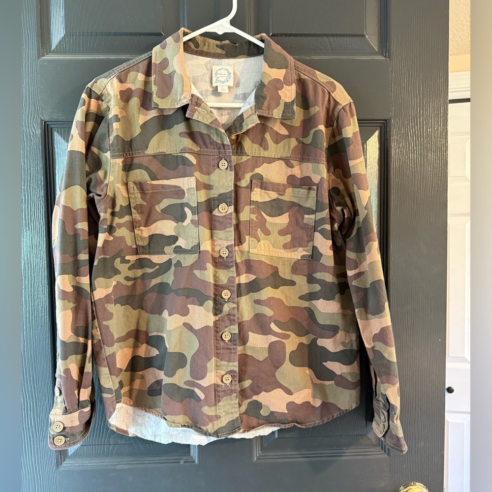 Blue Rain Women’s Camouflage Shirt Size Large